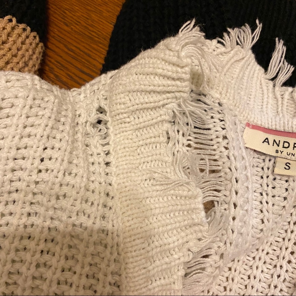 Andree by Unit ColorBlock Neutral Distress Sweater - Picture 15 of 16